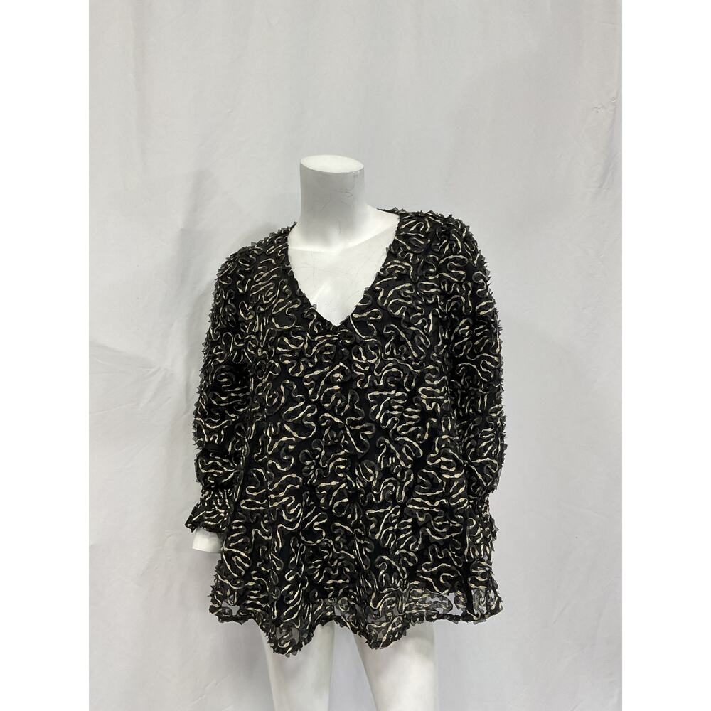 Tuckernuck 'Easton' Black Organza Blouse Top Size M